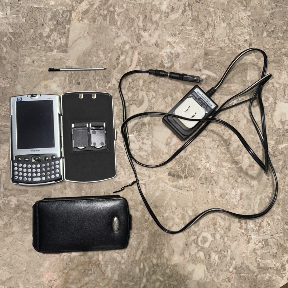 Vintage HP iPAQ H4355 Pocket PC – Windows Mobile 2003 – Tested – W/Pen / Case